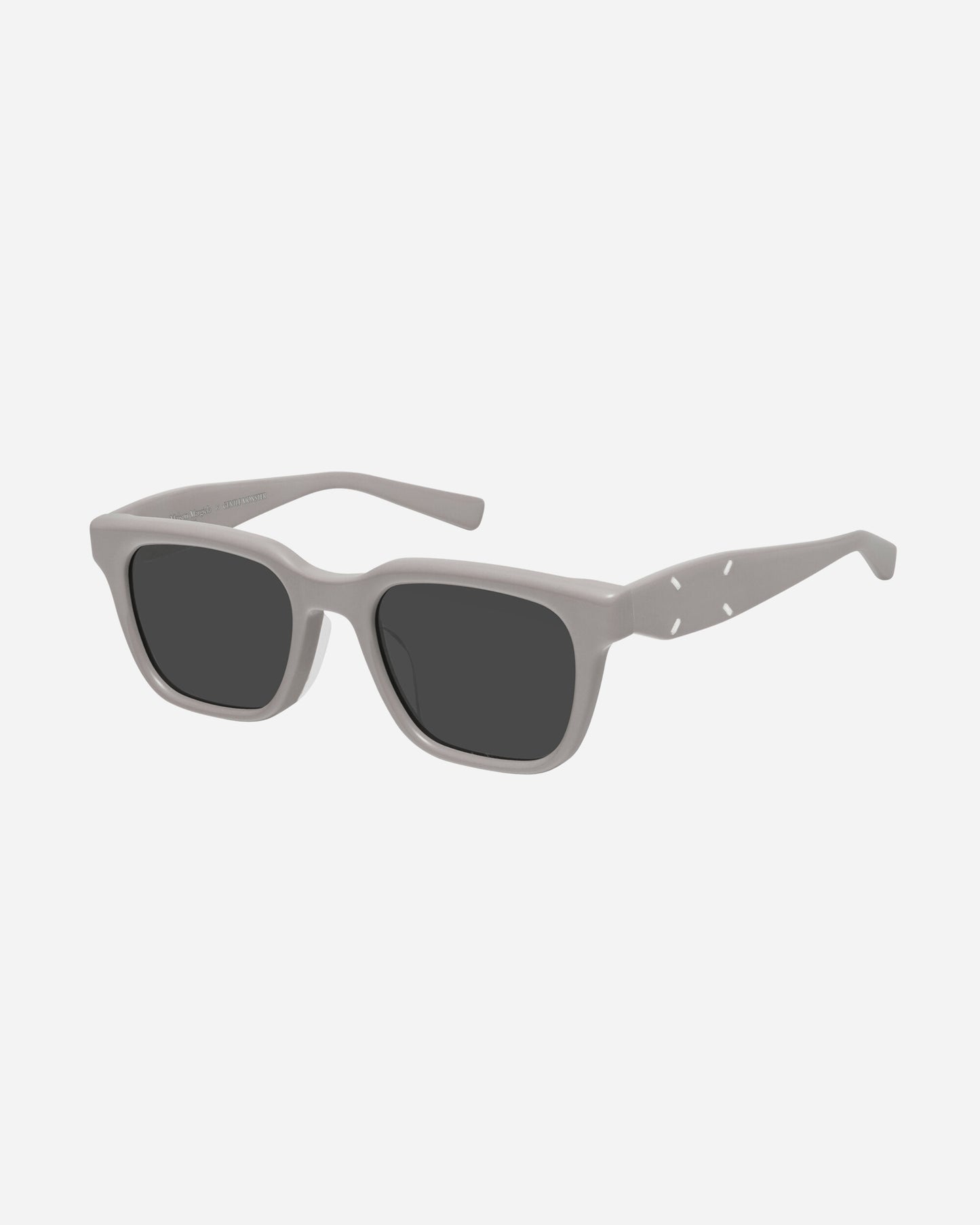 Gentle Monster Mm110 Grey Eyewear Sunglasses MM110 G10