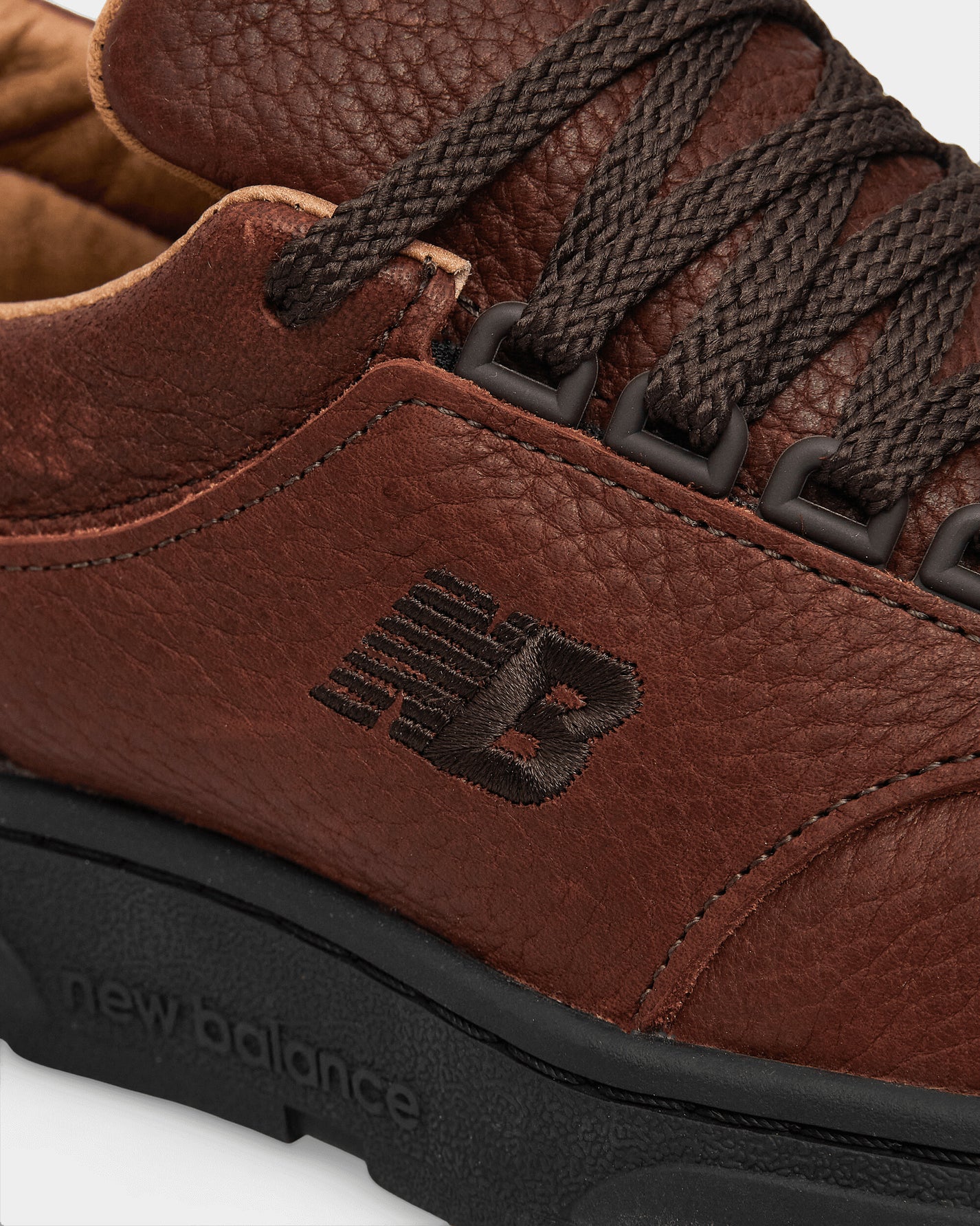 New Balance UADWBRN Dark Brown Sneakers Low UADWBRN