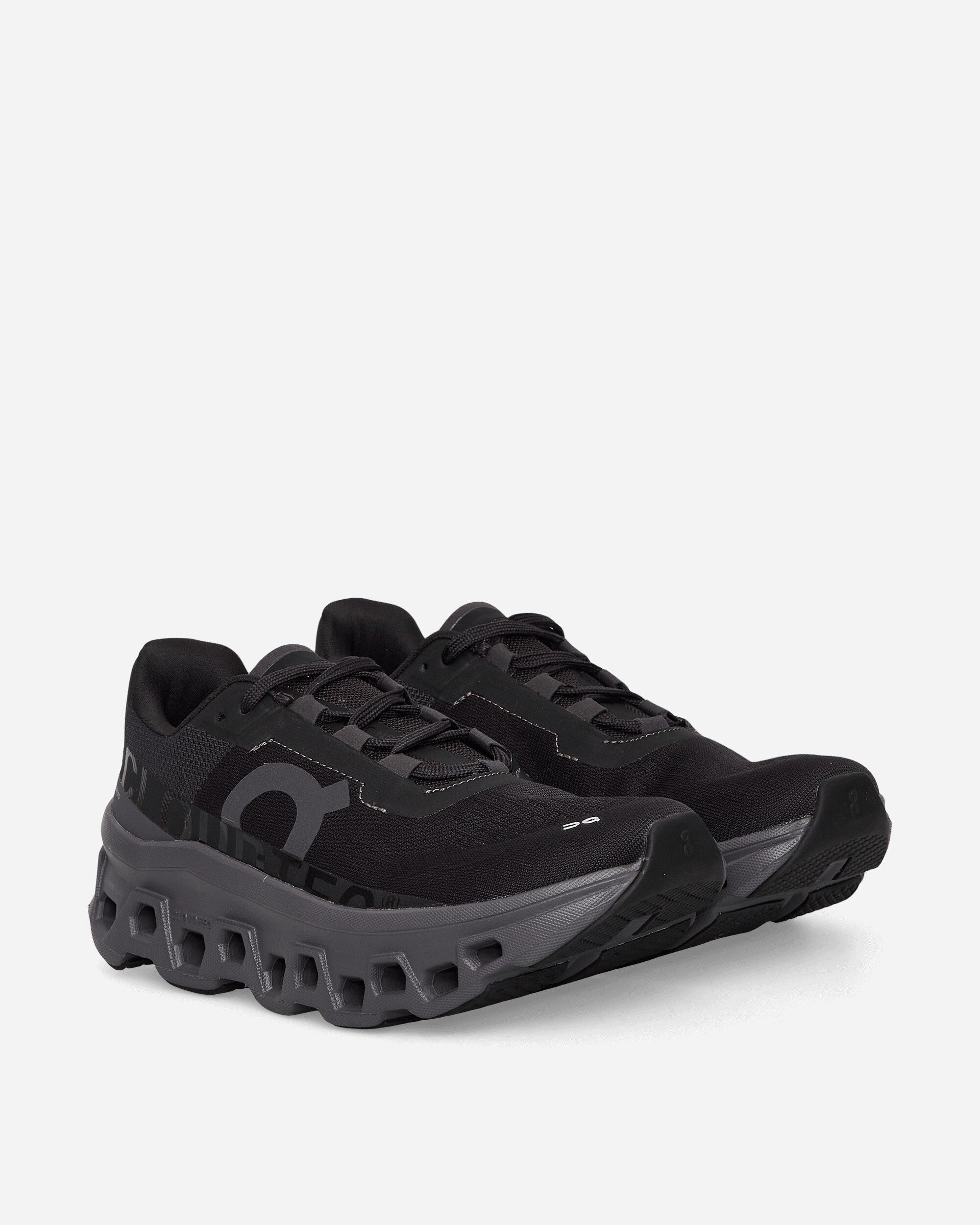 On Wmns Cloudmonster Black/Magnet Sneakers Low 61.99024 BLACKMAGNET