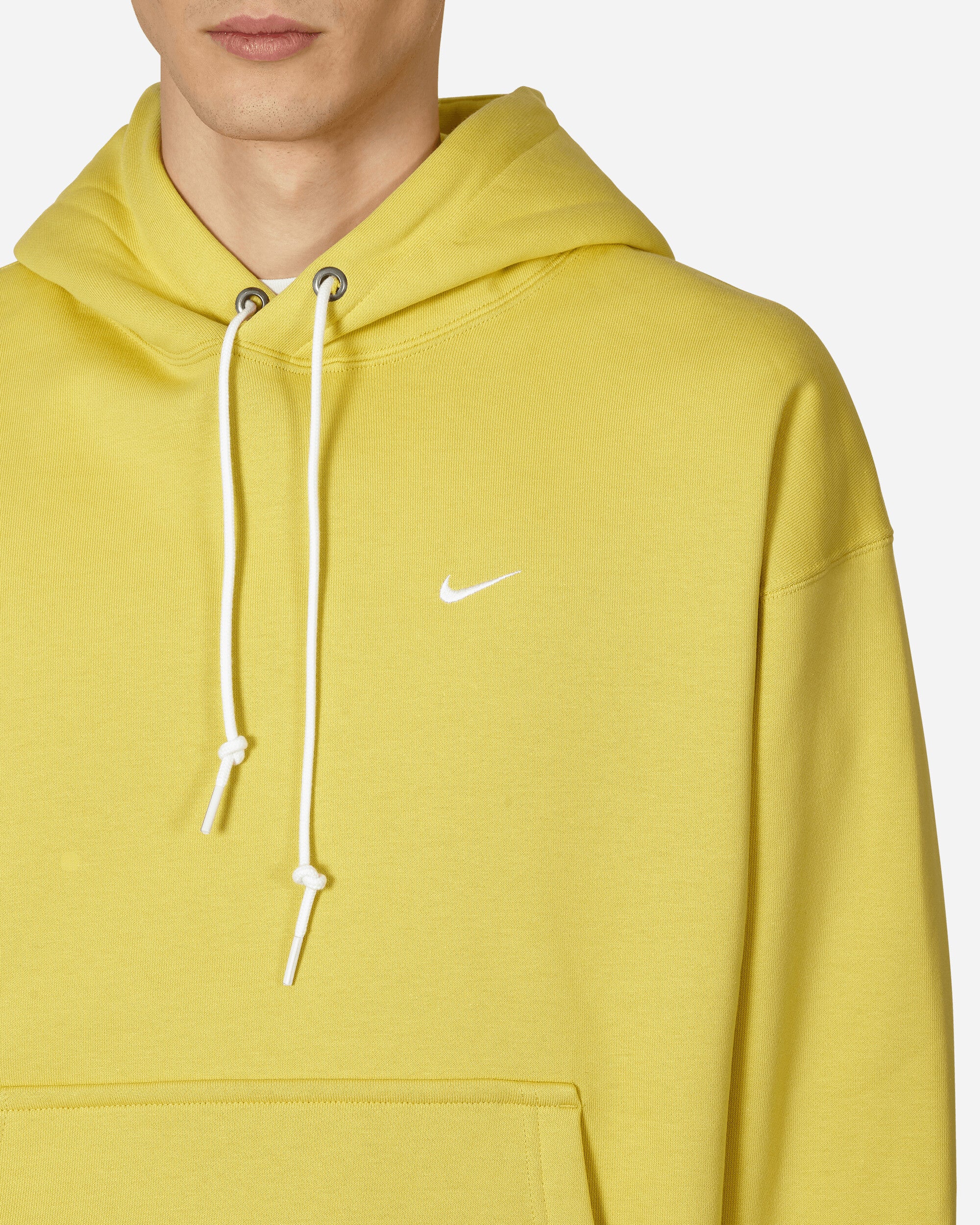 Nike Solo Swsh Flc Po Hoodie Saturn Gold/White Sweatshirts Hoodies DX1355-700